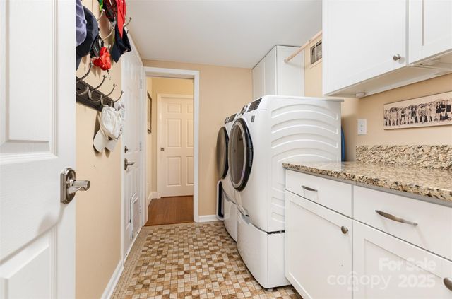 4205 Canipe Drive, Charlotte, NC 28269