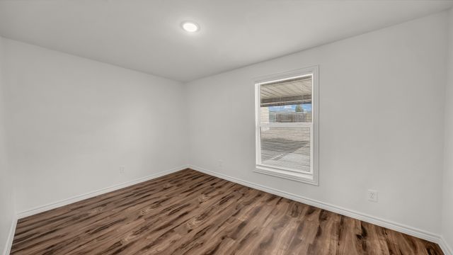 3521 Kenwood Avenue, Fort Worth, TX 76116