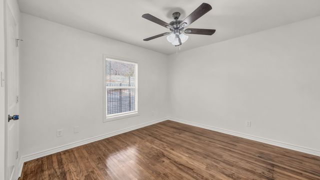 3521 Kenwood Avenue, Fort Worth, TX 76116