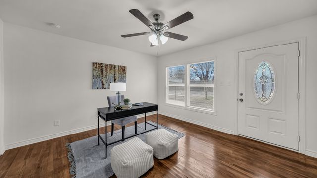 3521 Kenwood Avenue, Fort Worth, TX 76116