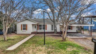 3521 Kenwood Avenue, Fort Worth, TX 76116