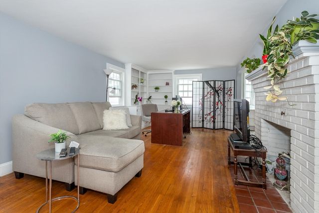 19 Willow Ave, Weymouth, MA 02191