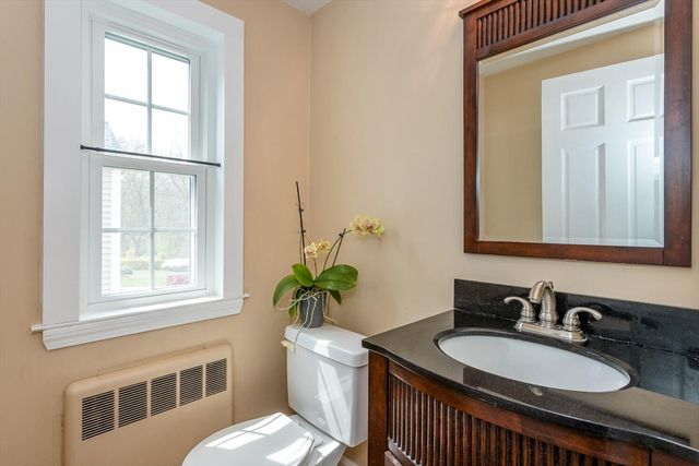 19 Willow Ave, Weymouth, MA 02191
