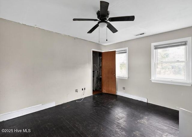 151 Longbeach Drive, Hertford, NC 27944