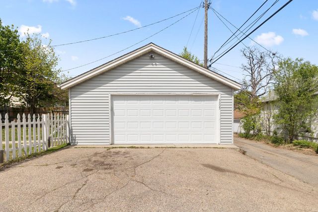 3605 24th Avenue S, Minneapolis, MN 55406