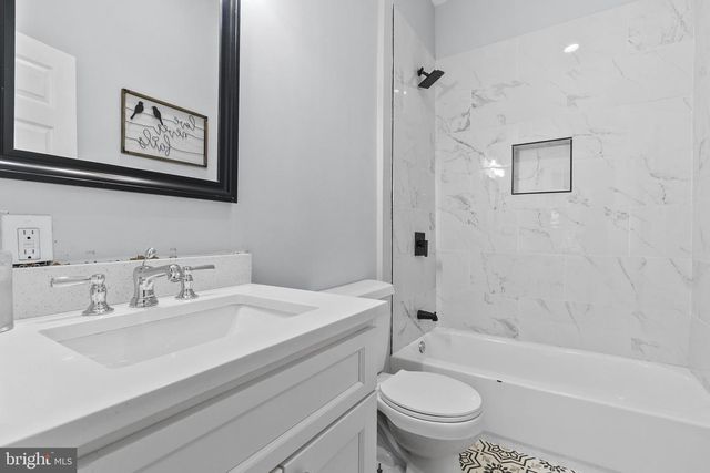 4840 HAYES ST NE, Washington, DC 20019