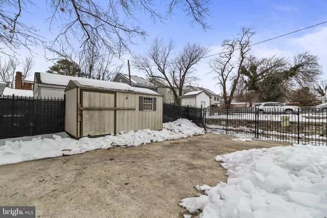 4840 HAYES ST NE, Washington, DC 20019