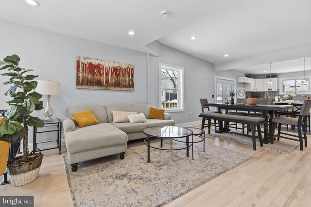 4840 HAYES ST NE, Washington, DC 20019