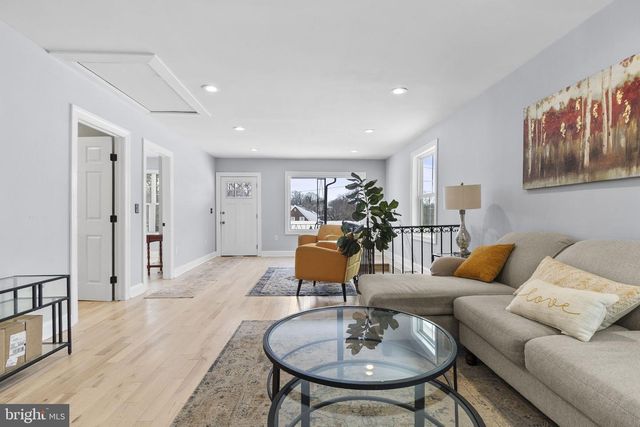 4840 HAYES ST NE, Washington, DC 20019