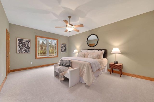 3027 Joshua LANE, West Bend, WI 53095