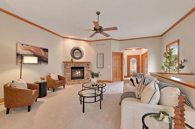 3027 Joshua LANE, West Bend, WI 53095