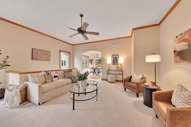 3027 Joshua LANE, West Bend, WI 53095