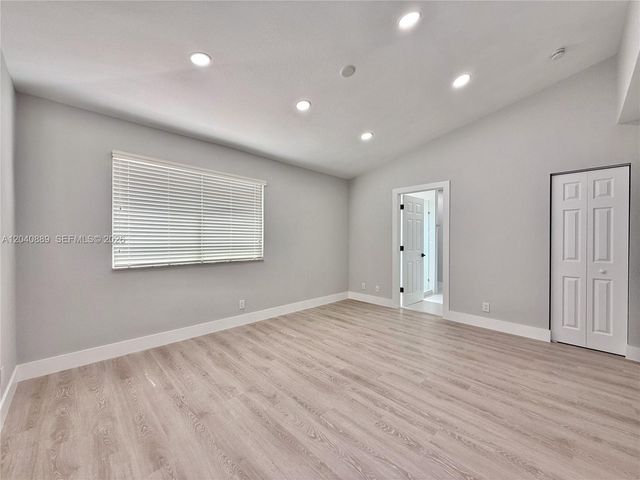 9612 Lily Bank Ct, Riviera Beach, FL 33407