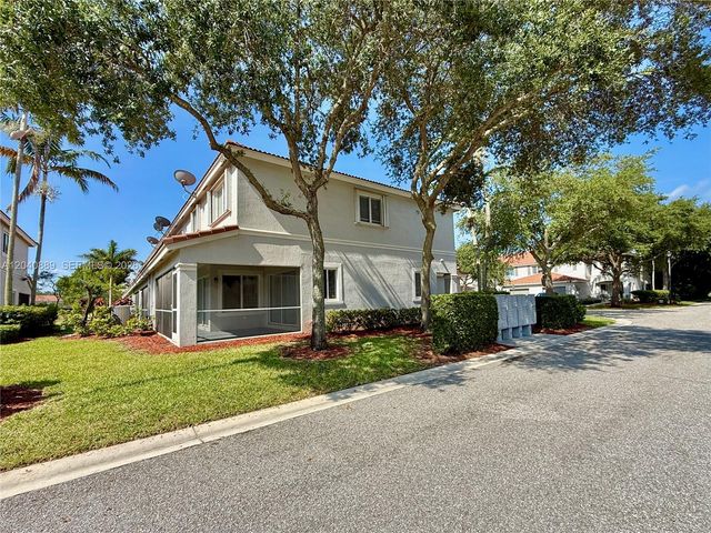 9612 Lily Bank Ct, Riviera Beach, FL 33407