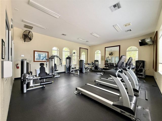 9612 Lily Bank Ct, Riviera Beach, FL 33407