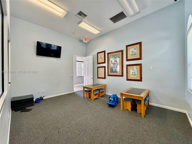 9612 Lily Bank Ct, Riviera Beach, FL 33407