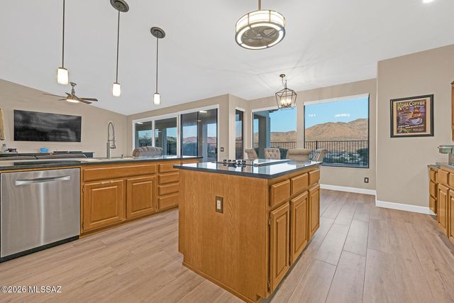 36167 S Boulder Crest Drive, Tucson, AZ 85739
