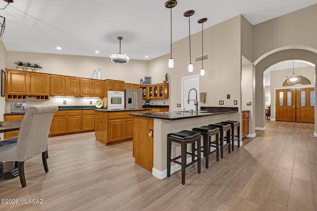 36167 S Boulder Crest Drive, Tucson, AZ 85739
