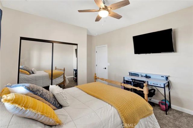 9926 Fir St, Oak Hills, CA 92344