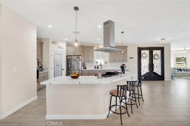 9926 Fir St, Oak Hills, CA 92344