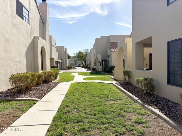 5665 W Galveston Street 102, Chandler, AZ 85226