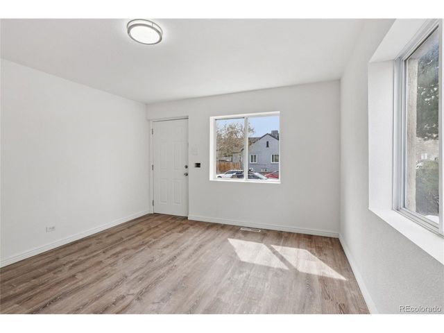 3089 W 18th Ave, Denver, CO 80204