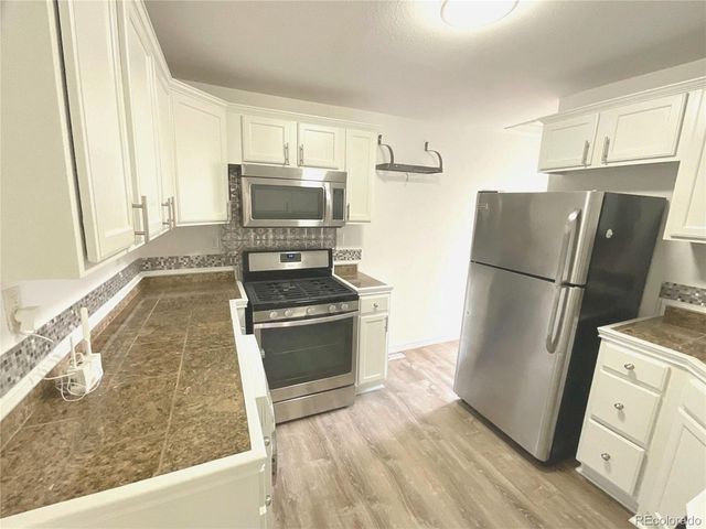 3089 W 18th Ave, Denver, CO 80204