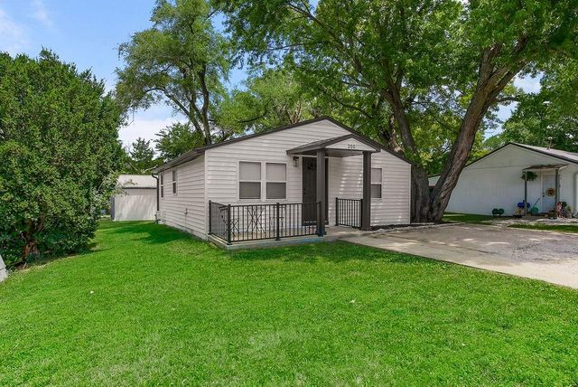 200 E Mccarty Street, Edgerton, KS 66021