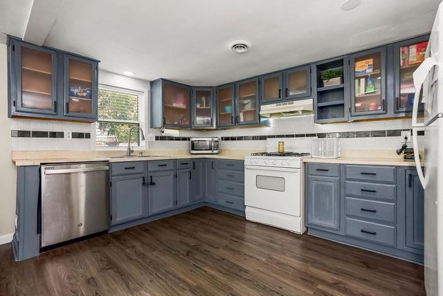 200 E Mccarty Street, Edgerton, KS 66021