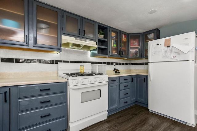 200 E Mccarty Street, Edgerton, KS 66021