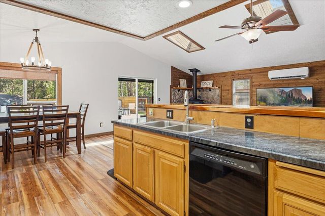 18961 River Woods Drive, Bend, OR 97702