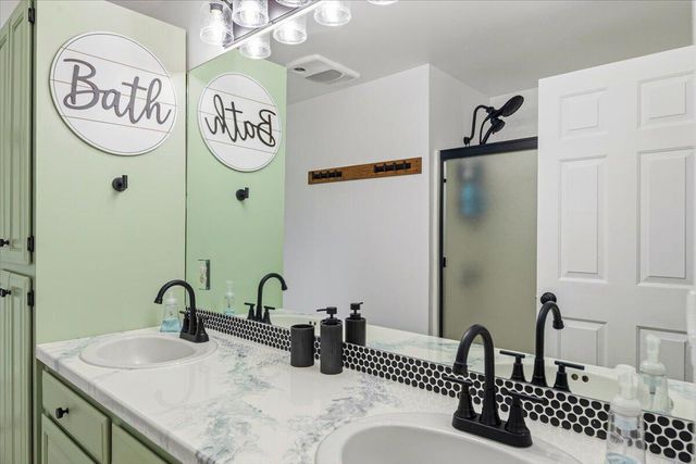 18961 River Woods Drive, Bend, OR 97702