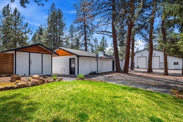 18961 River Woods Drive, Bend, OR 97702