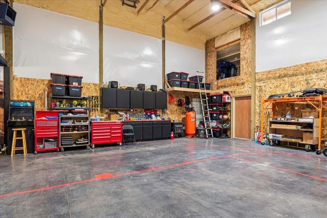 18961 River Woods Drive, Bend, OR 97702