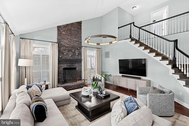 18415 KINGSMILL ST, Leesburg, VA 20176