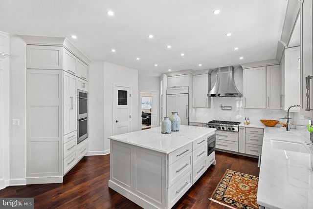 18415 KINGSMILL ST, Leesburg, VA 20176