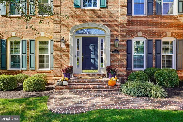 18415 KINGSMILL ST, Leesburg, VA 20176