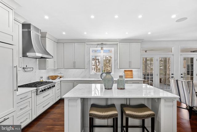 18415 KINGSMILL ST, Leesburg, VA 20176