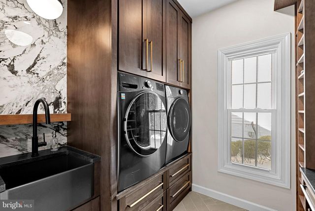 18415 KINGSMILL ST, Leesburg, VA 20176