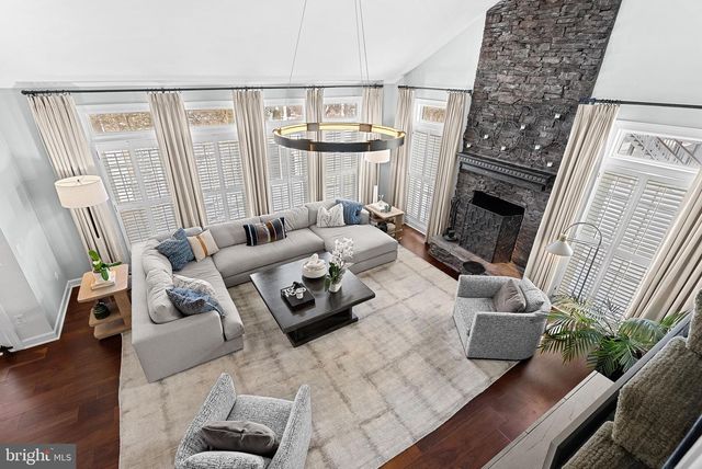 18415 KINGSMILL ST, Leesburg, VA 20176