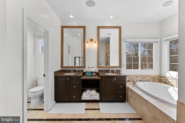 18415 KINGSMILL ST, Leesburg, VA 20176