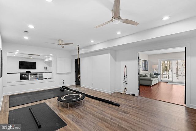 18415 KINGSMILL ST, Leesburg, VA 20176