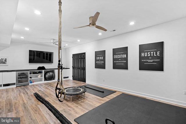 18415 KINGSMILL ST, Leesburg, VA 20176