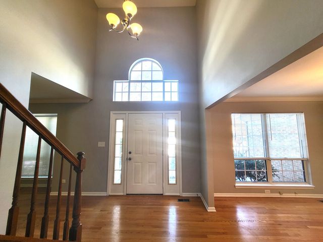 541 Meadowview Drive, Wauconda, IL 60084