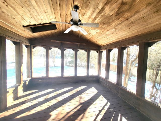 541 Meadowview Drive, Wauconda, IL 60084