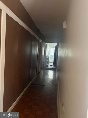 703 E DICKENSON CT, Sterling, VA 20164