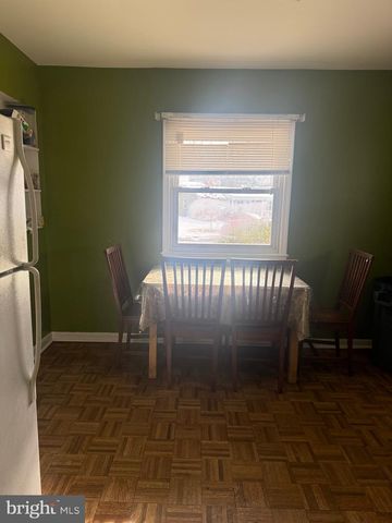 703 E DICKENSON CT, Sterling, VA 20164