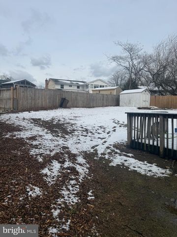 703 E DICKENSON CT, Sterling, VA 20164