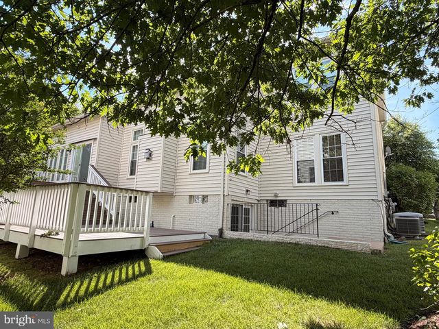 3714 VALLEY OAKS DR, Fairfax, VA 22033