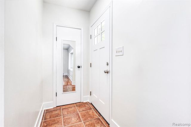 3287 Kilmer Drive, Troy, MI 48083